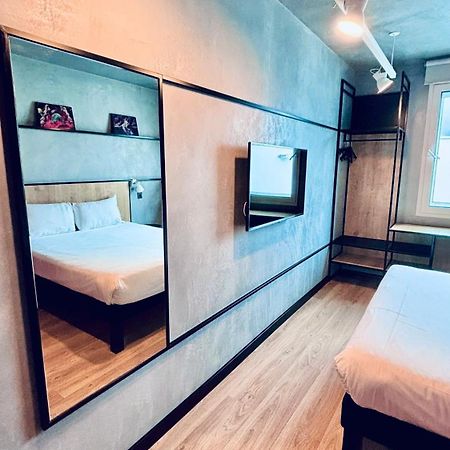 Отель Ibis Montmelo Гранольерс Экстерьер фото